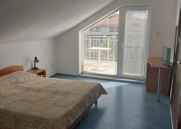 Family Maritime 阿赫托波尔