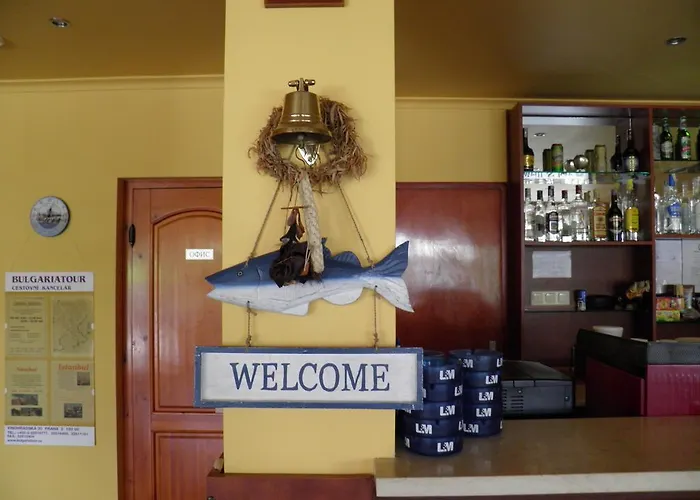 Family Maritime 阿赫托波尔