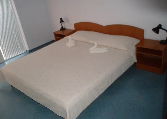 Family Maritime 酒店 2*